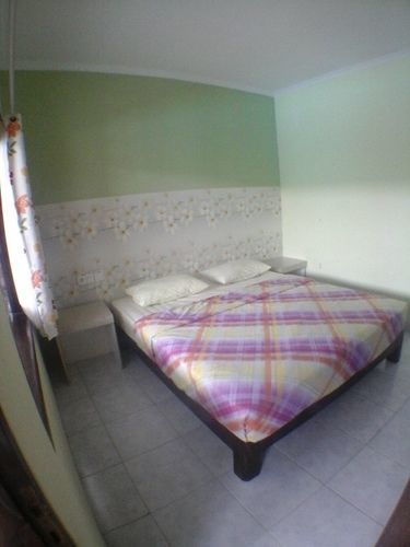Holiday Beach Inn Pangandaran Exterior photo